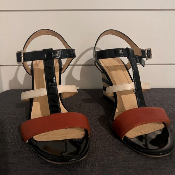 KATE SPADE Irina Patent Striped Wedge Sandals, Real Leather & Made in Italy, Siz - Picture 1 of 7